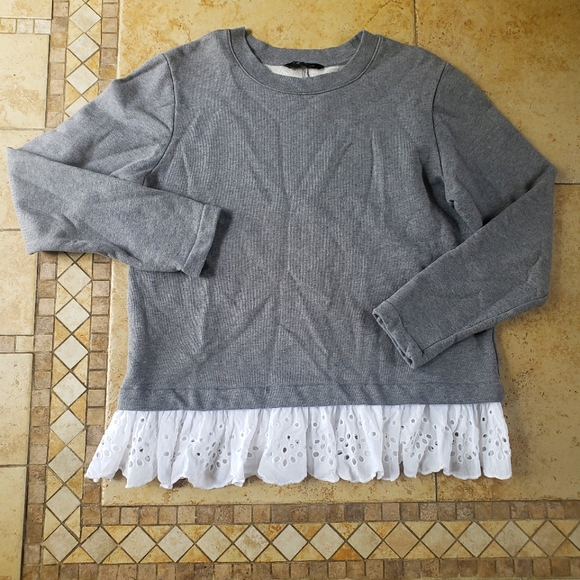 Banana Republic Tops - Banana republic ruffle hem sweatshirt